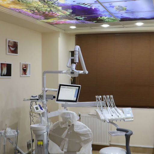 کلینیک دندانپزشکی گنبد 